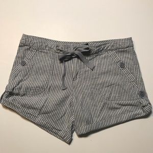 Sanctuary Linen Roll Tab Short Size 32 blue white